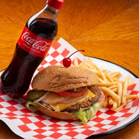 Combo Cherrie Burger + Papas + Refresco