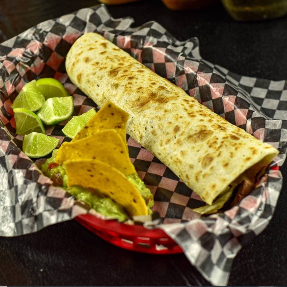 Burro con Guacamole