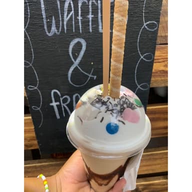 FRAPPÉ DE CAPUCHINO