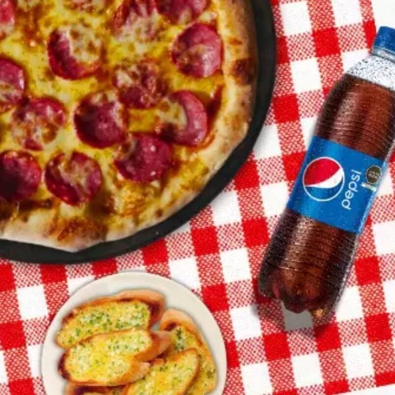 1 Familiar, Pan al Ajo y Pepsi 1 L