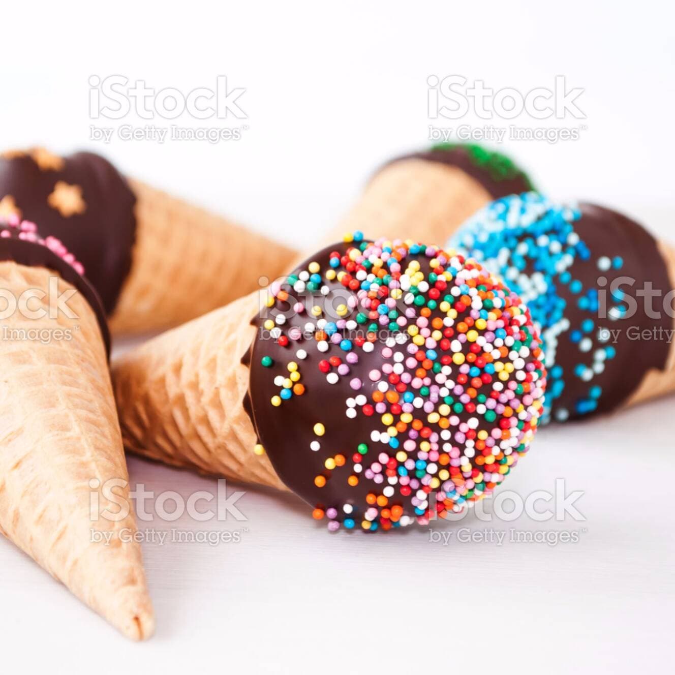 Maxicono de Chispas de Colores