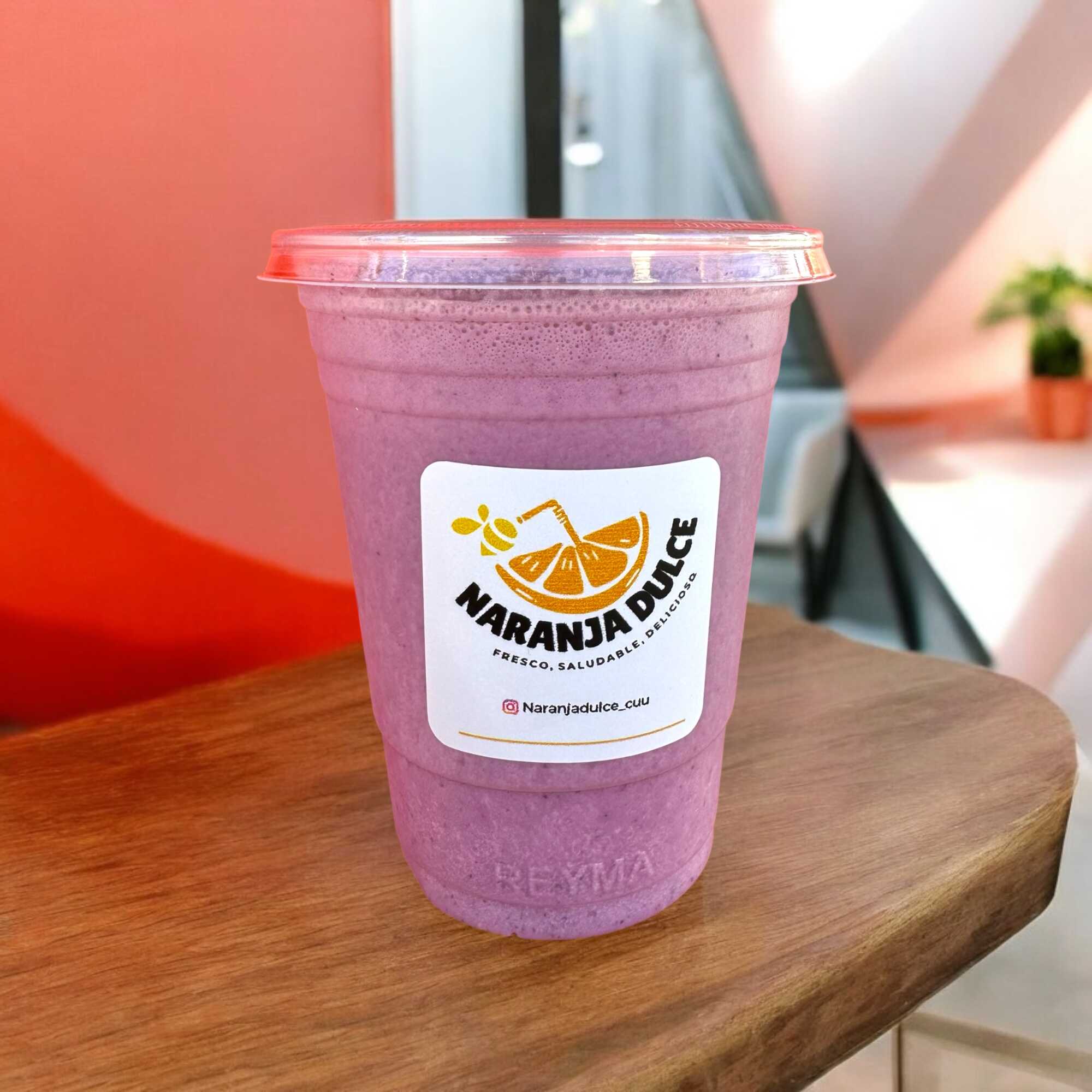 Licuado Frutos Rojos y Avena