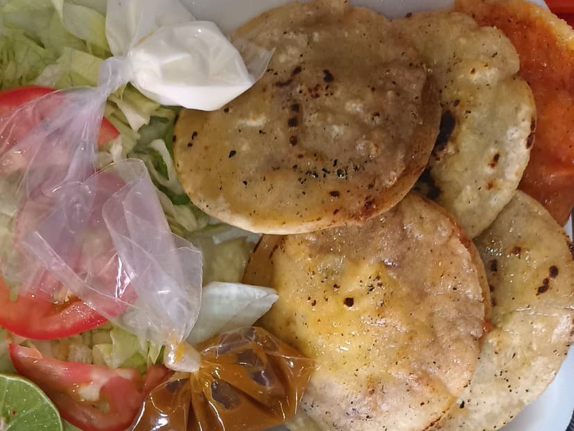 Antojitos Maru