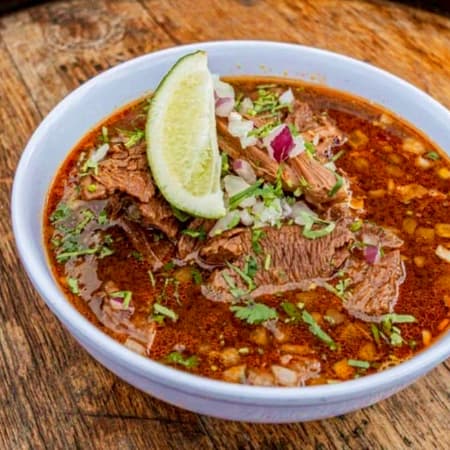 Birria y Chips 100 Gramos de Carne