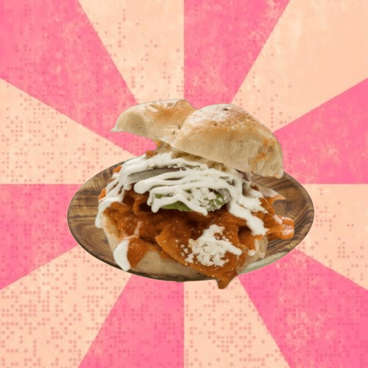 Torta de Chilaquiles Rojos