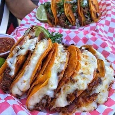 Quesataco de Birria