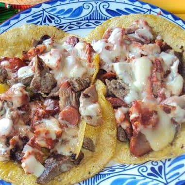 Orden de Tacos con Queso Campechano 4 pzas