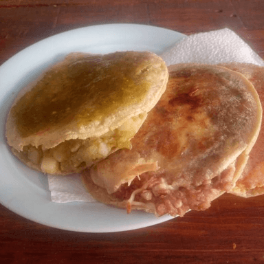 Gordita de Asado de Puerco