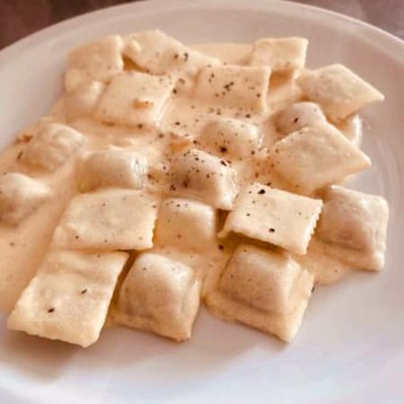 Ravioles en Salsa a lo Alfredo