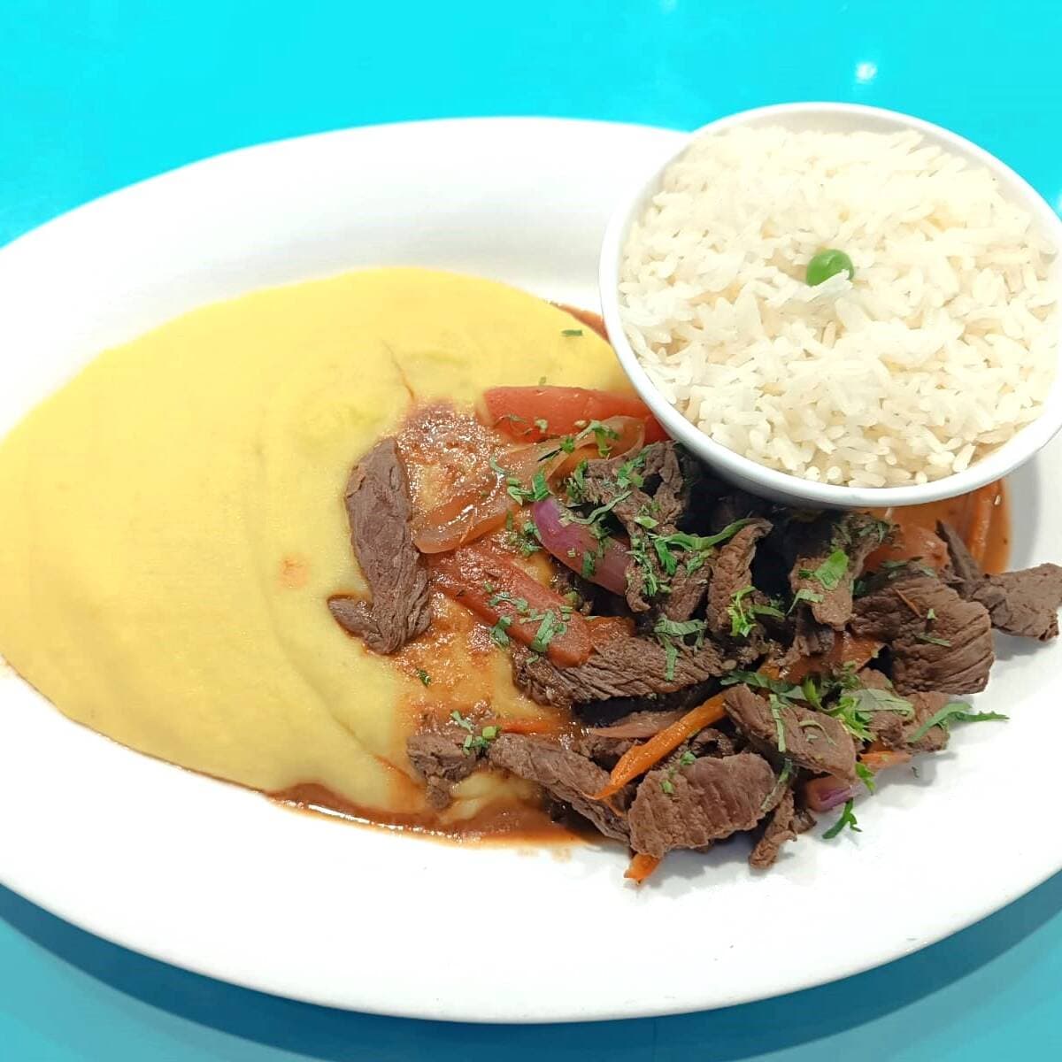 Puré De Papa Con Lomo