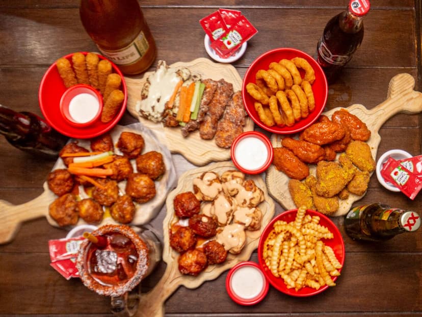 KINGS OF WINGS