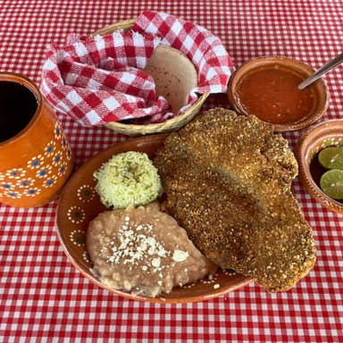 Milanesa de Res Comida Completa