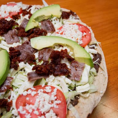 Combo Tlayuda Especial + Bebida
