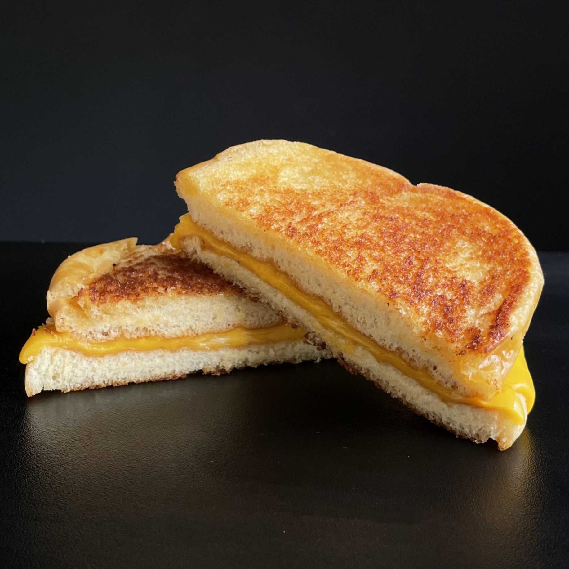 Grilled de Queso + Papas