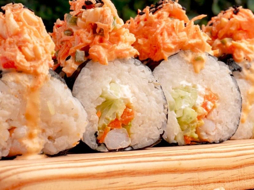 Sushi & Alitas Gogo's