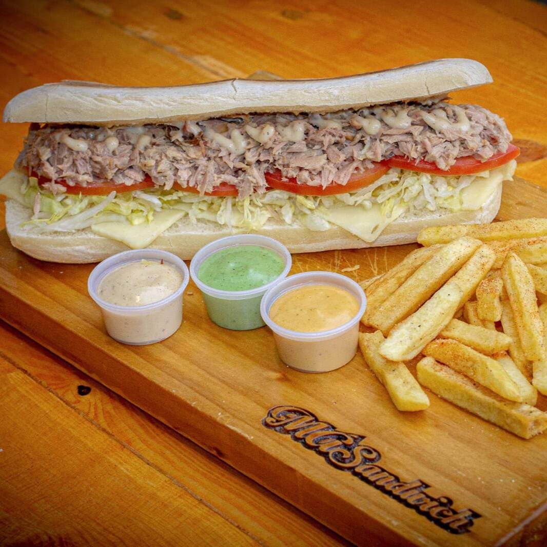 Sándwich Atún + Porcion de Papas