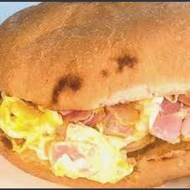CEMITA DE HUEVO CON JAMON