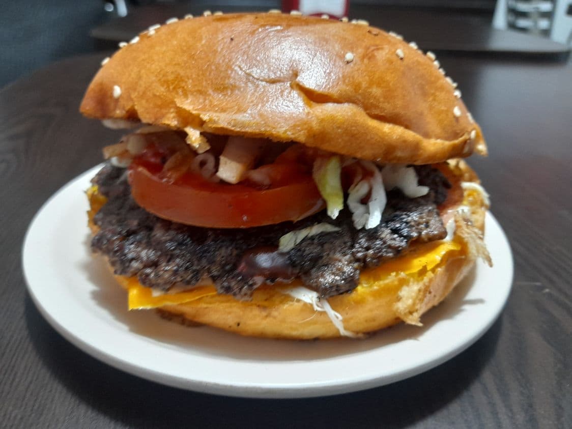 Hamburguesa Clásica Jumbo Pan Artesanal