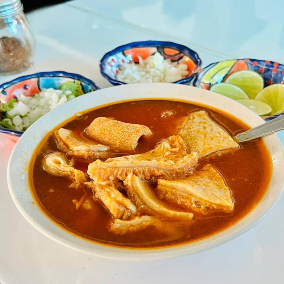 Litro de Menudo Rojo Completo