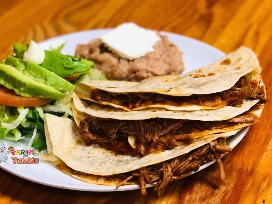 Orden Quesadillas con Carne