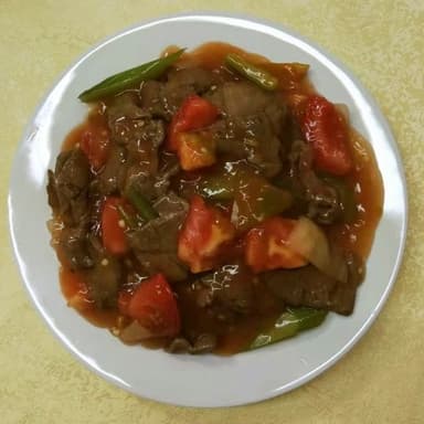 Arroz con Carne de Res en Salsa de Tomate