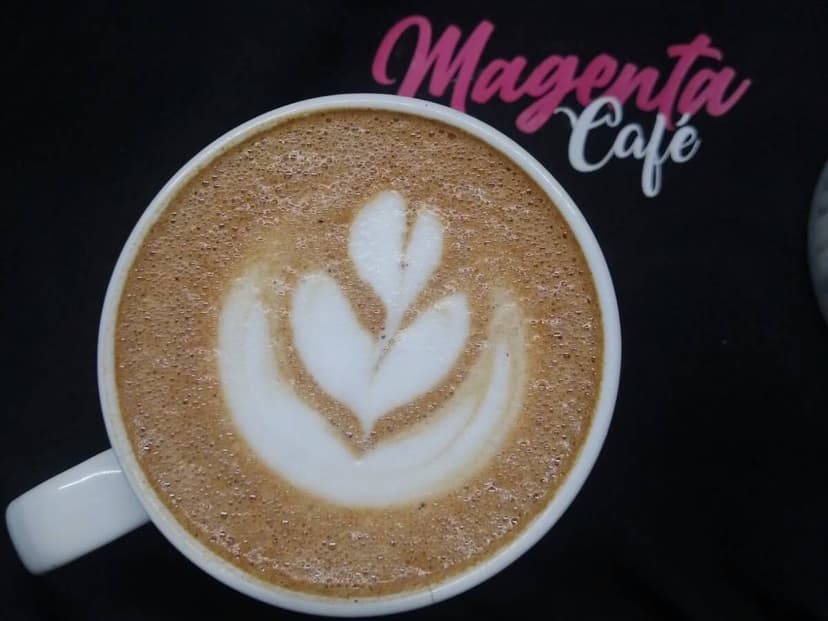 Magenta Café