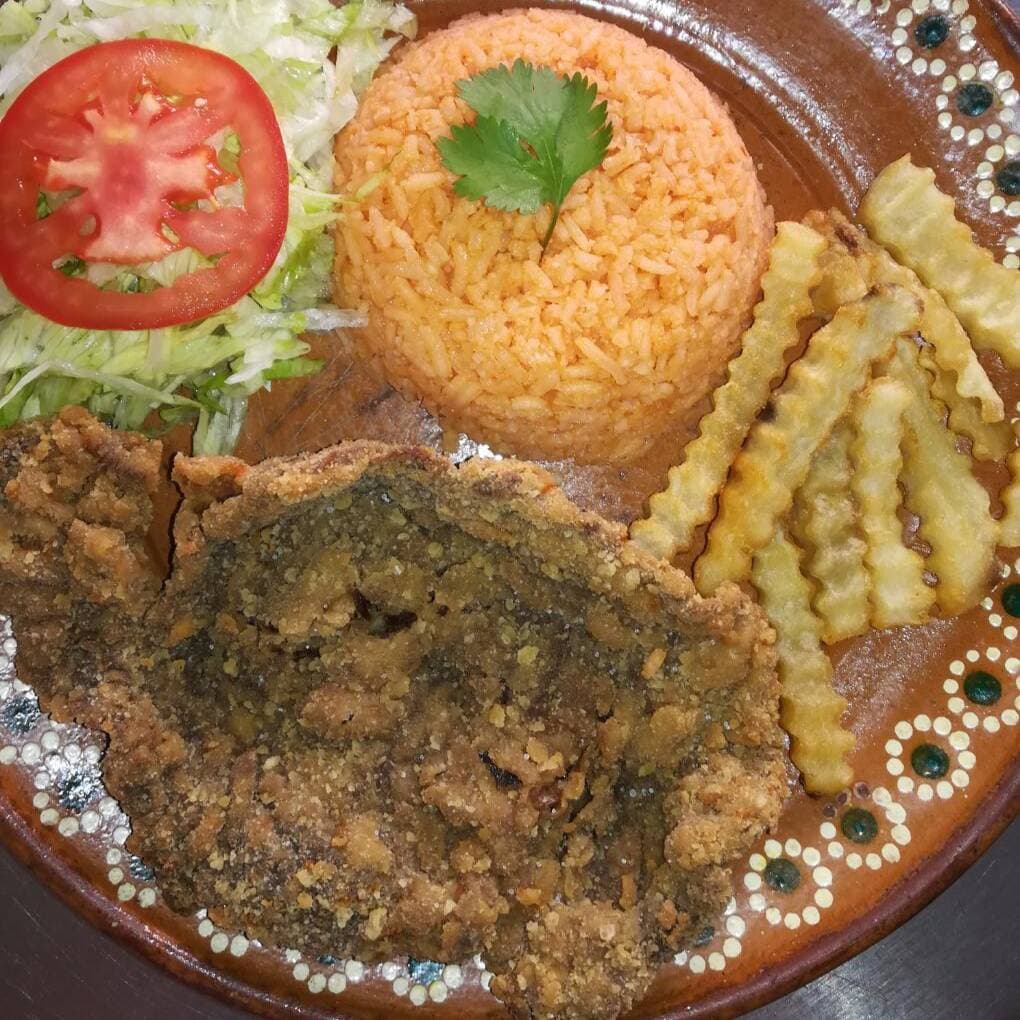 MILANESA POLLO + AGUA FRESCA