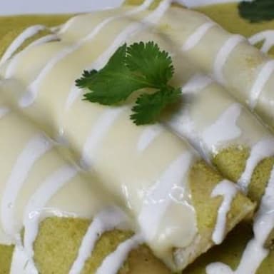 ENCHILADAS VERDES