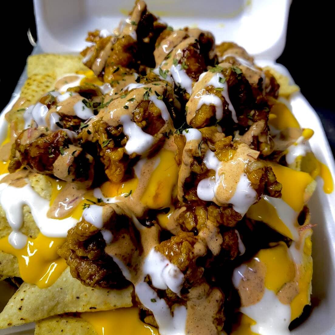 Nachos con boneless