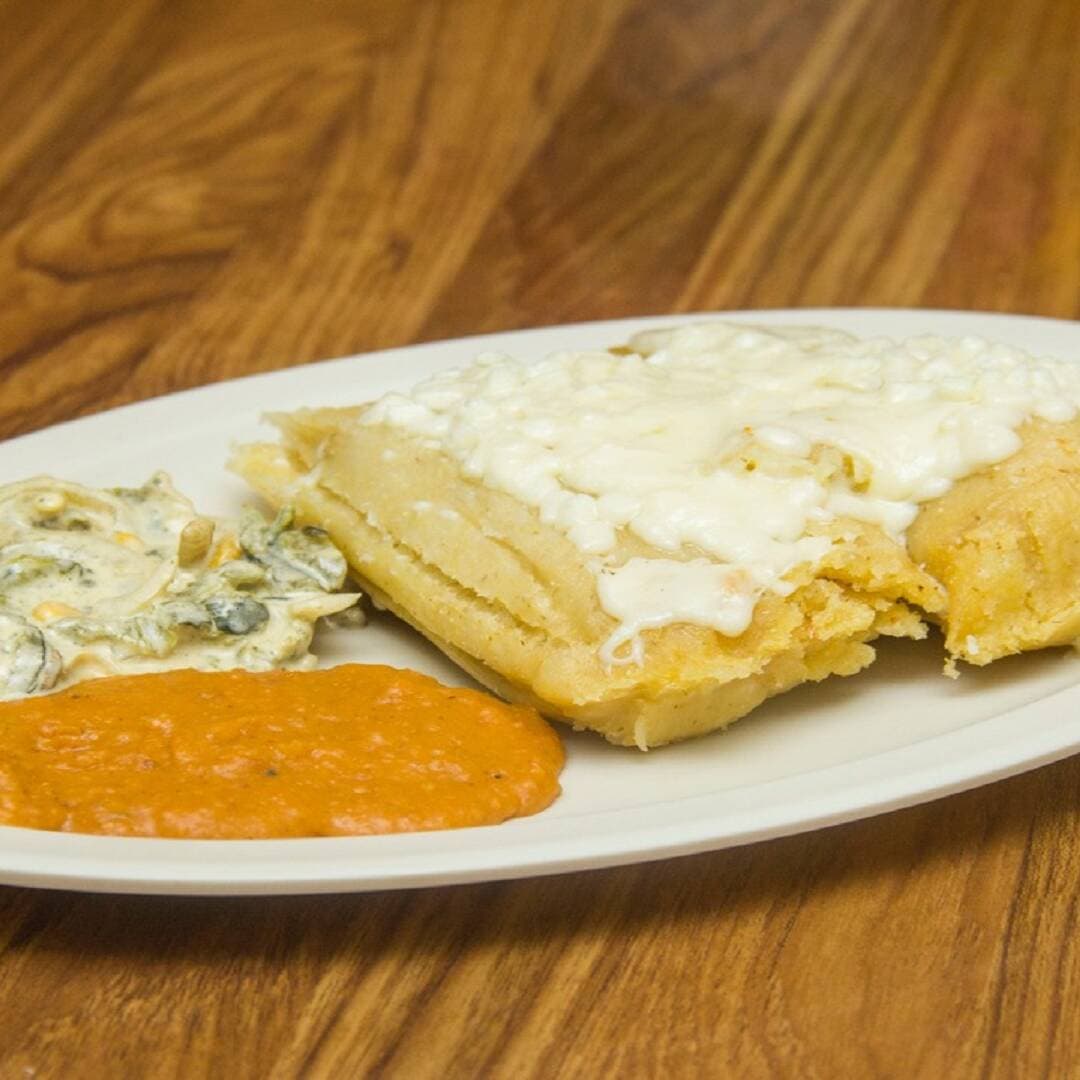 Tamales con Guisado