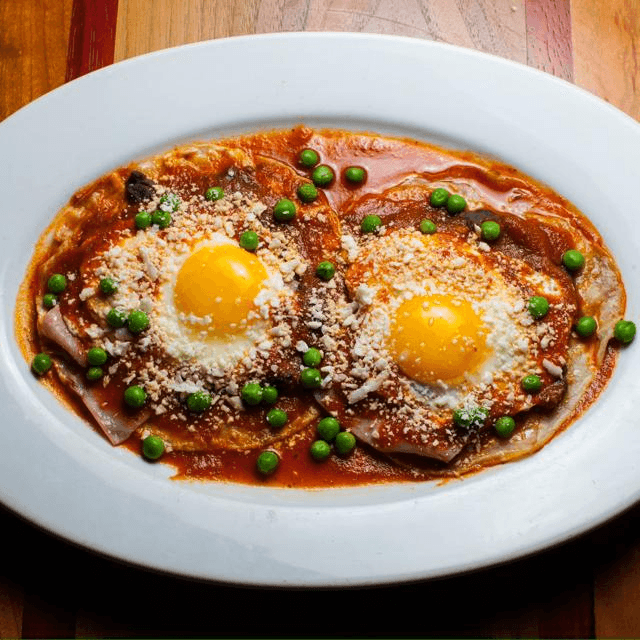 Huevos Motuleños