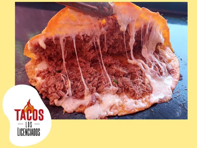 BIRRIA  Los Licenciados