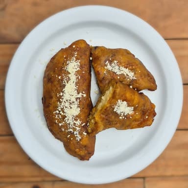EMP DE PLATANO CON QUESO
