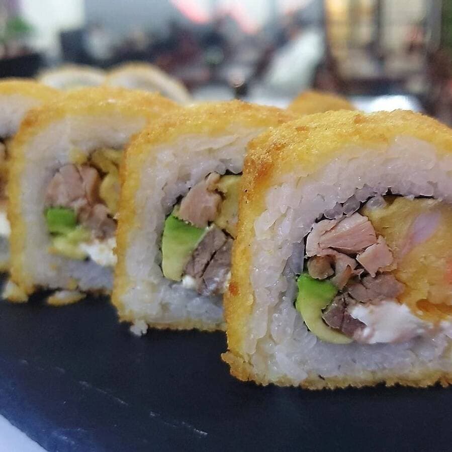 Cielo Mar y Tierra Roll + Soda