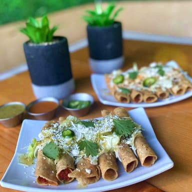 Flautas Papa& Chorizo- Orden de 12 Piezas
