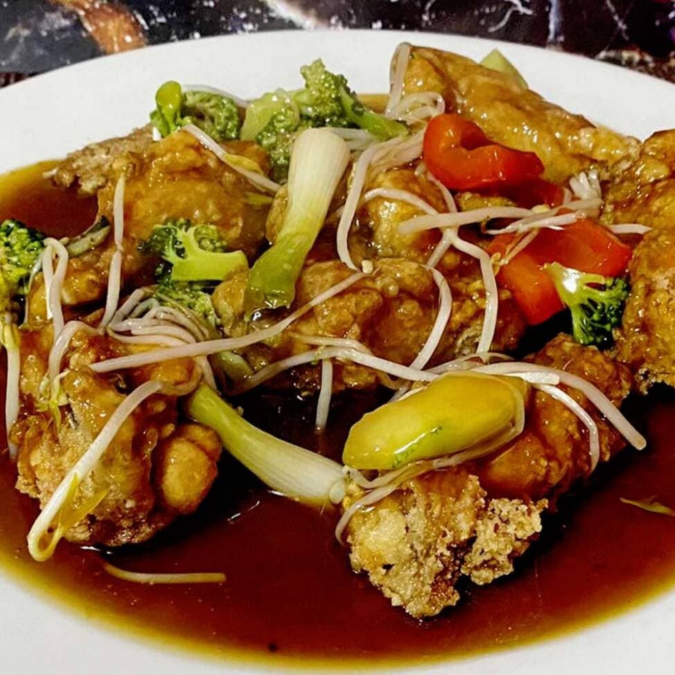 Alitas con verduras + Chaufa + Entrada