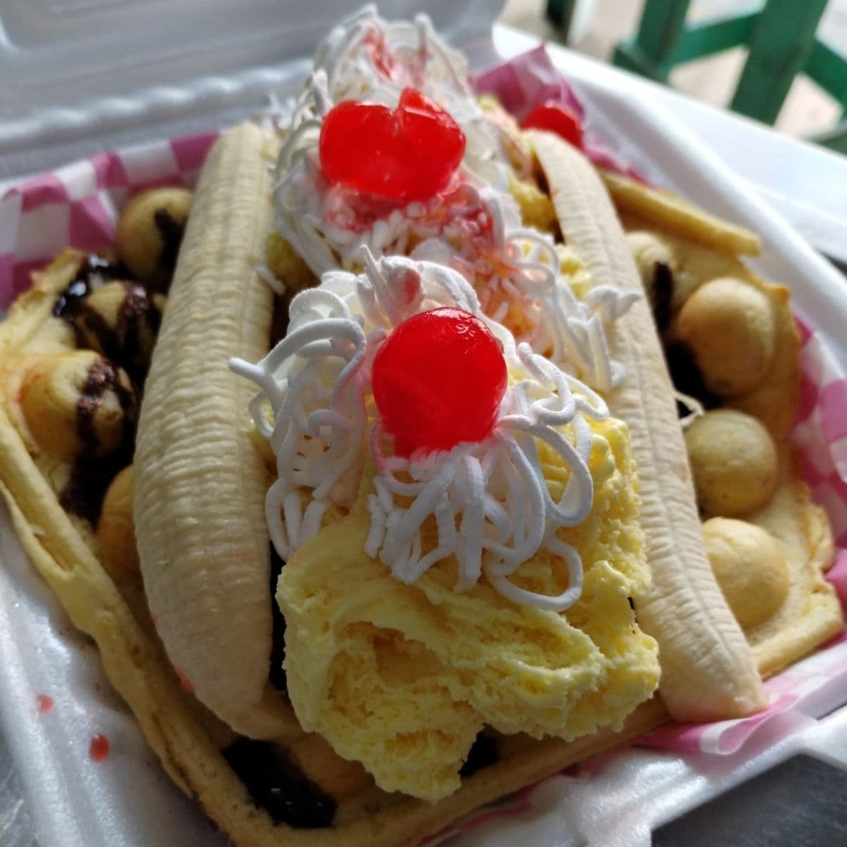Bubble banana split