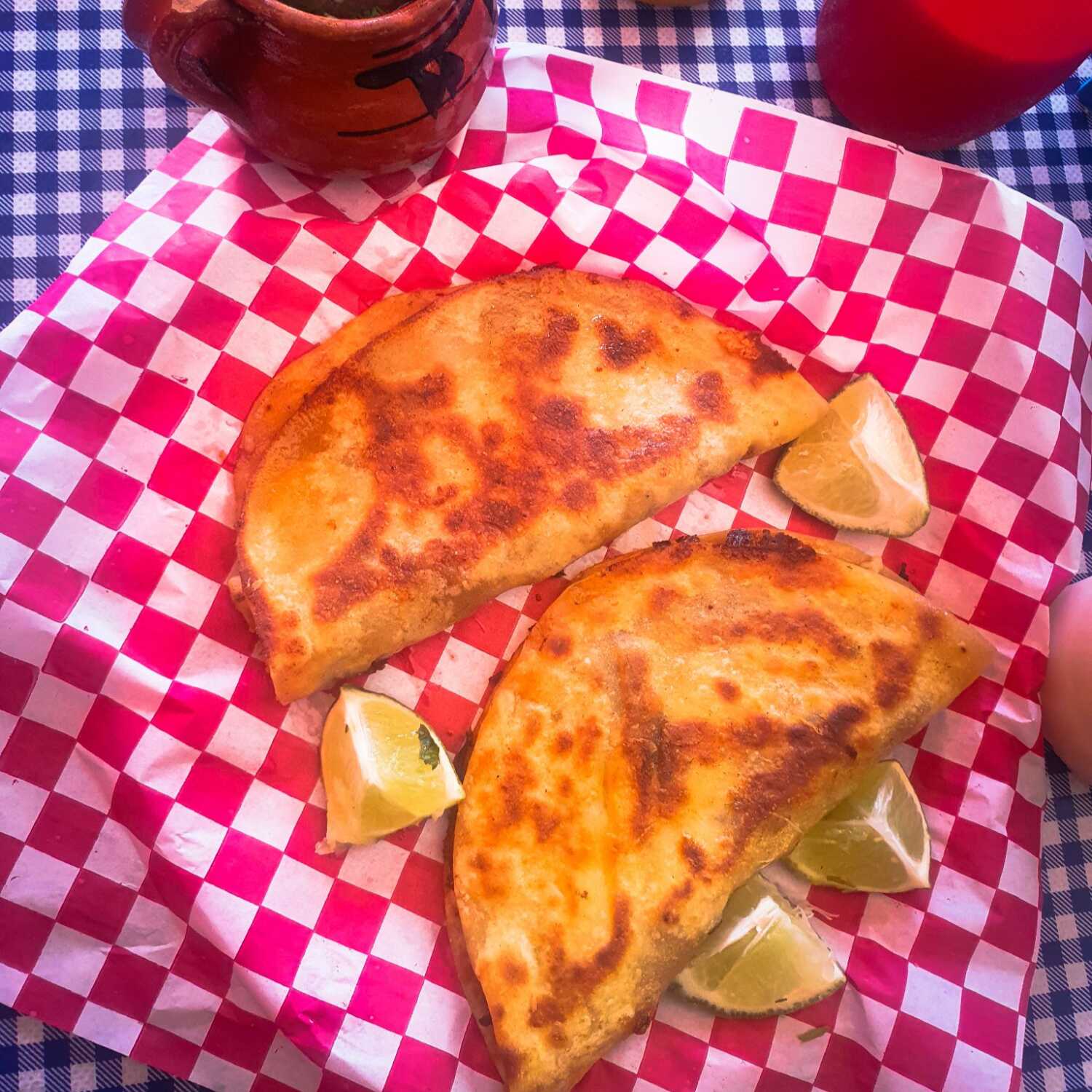 Quesabirria tortilla harina