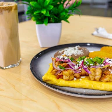 Omelette Especial con Camarón