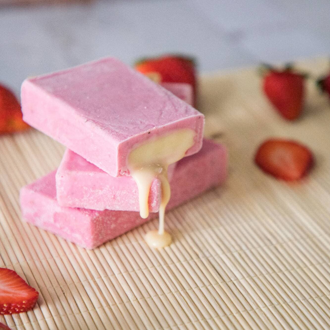 Paleta de Fresa con Lechera