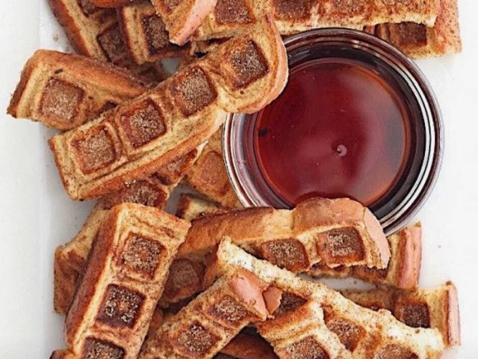 French Waffle : 8  tiras con azúcar y canela