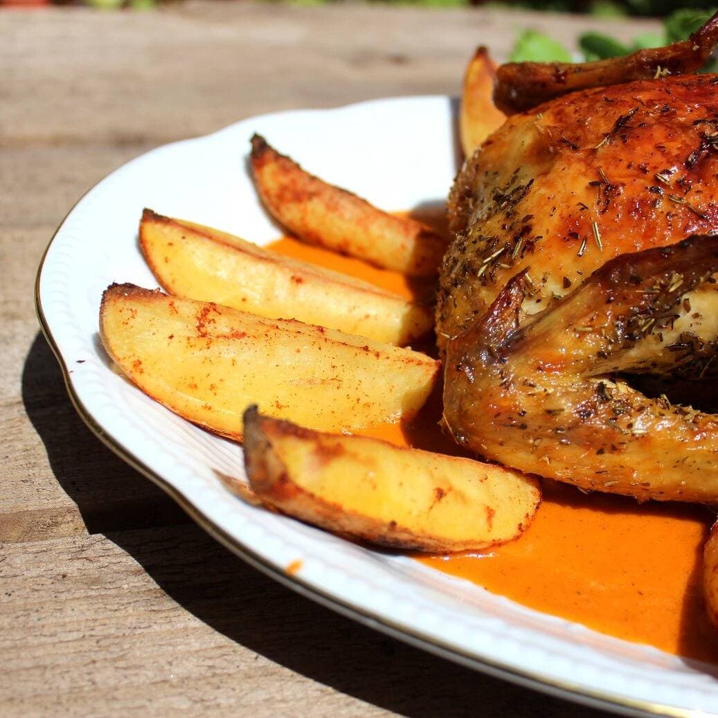 Medio Pollo al Horno mas 1 Acompañante Mas2 Gaseos
