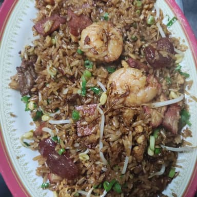 Arroz Frito de la Casa ,medio招牌饭