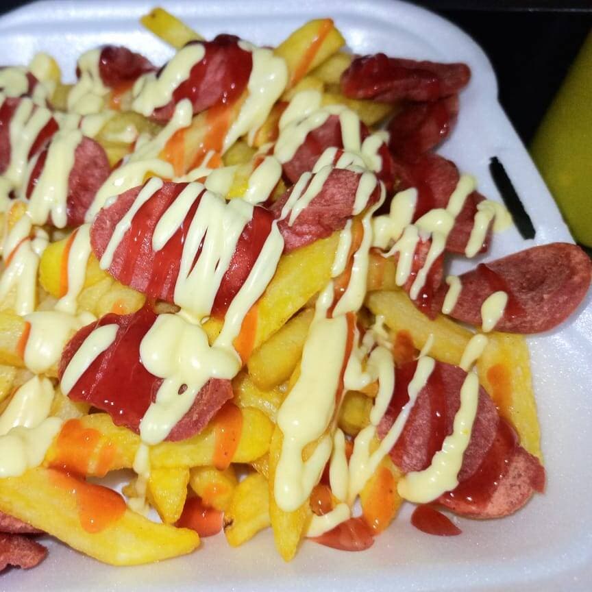 Salchipapas