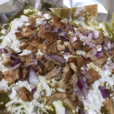 Chilaquiles con Carne Asada