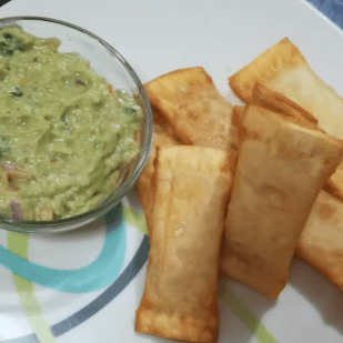 Tequeños Rellenos con Queso