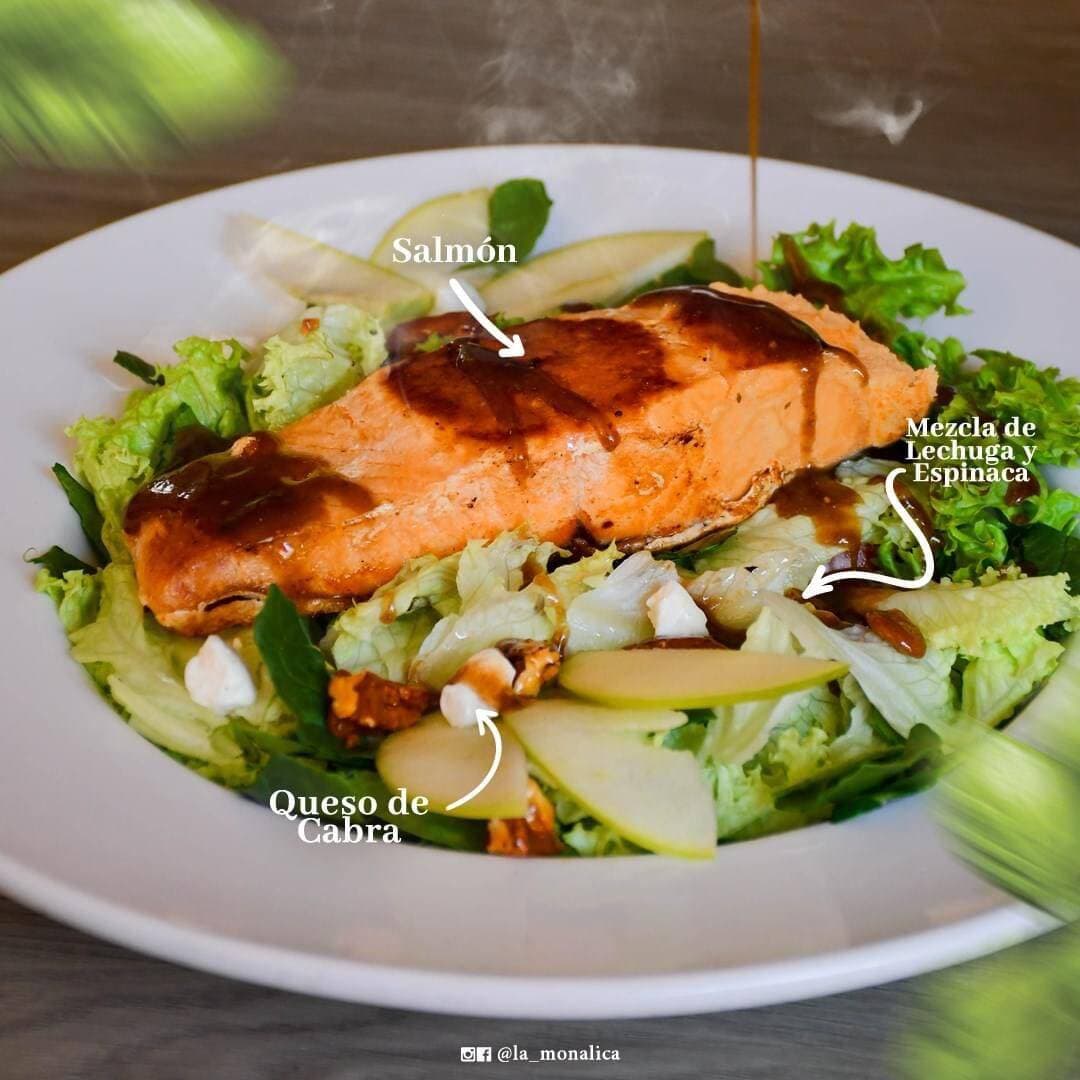 Ensalada De Salmón