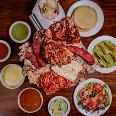 Mega Tablita Especial + 3 Aguas Frescas (500ml)