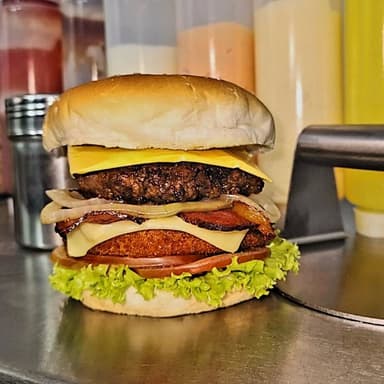 Combo Mixta pollo y Carne(incluye papas+gaseosa)