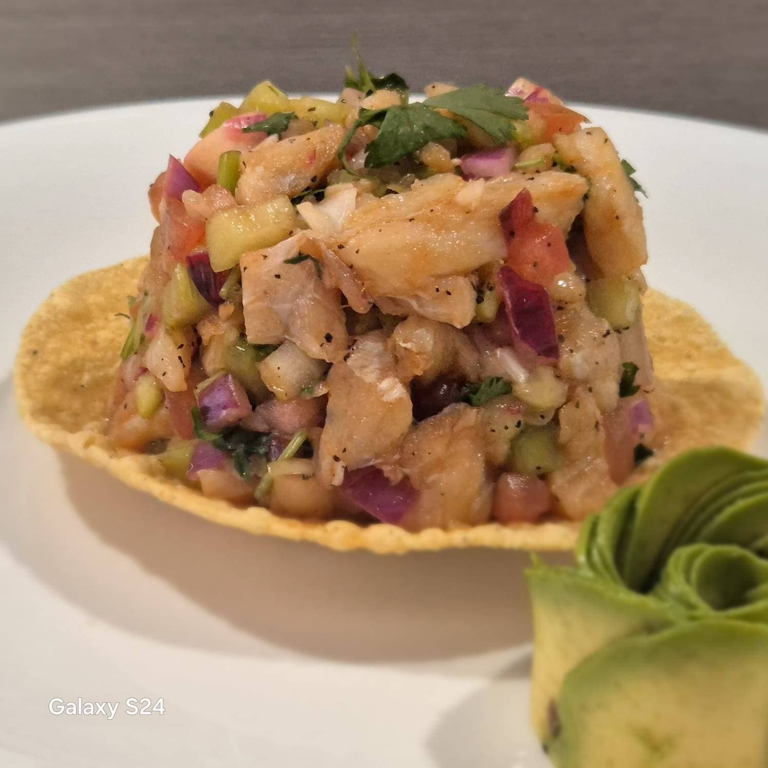 Tostada de Ceviche de pescado